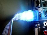 Illustration for article titled Light-Up HDMI Cables Make Sense, But Not Like This